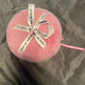 Jeremy Scott x Furtuna Skin Collector’s Set!